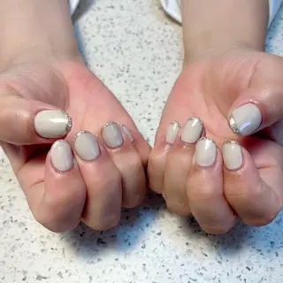 ネイル GALLARIA Elegante 緑のネイルデザイン