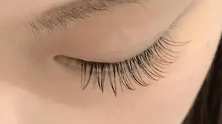 マツエク・マツパ 岡田詩織 MODE Ks松原店のヘアスタイル