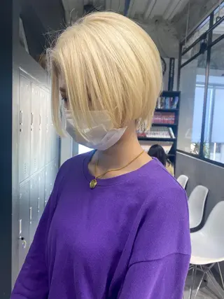 ショート カラー ヘアアレンジ #ブリーチカラー Akihoのヘアスタイル