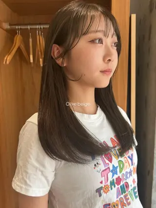 カラー カエデ🐬 カットモデルのヘアスタイル