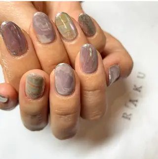 ネイル 駒月 明日香の眉毛・アイブロウイメージ