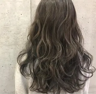 ロング カラー 大栗 佑也  髪質改善のヘアスタイル