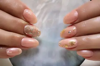 ネイル ママリンド　志村坂上店所属・しみ えんのネイルデザイン