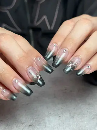 ネイル Nobody_ Karenのネイルデザイン