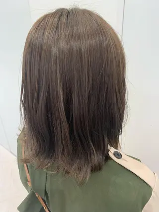 ミディアム カラー 透明感♡︎♡︎ 佐々木早苗のヘアスタイル
