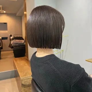 ショート カラー ALLY(アリー)所属・akane/ボブ /オリーブ/ブラウンのヘアスタイル