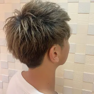 ショート 副店長　山本 竜司のヘアスタイル