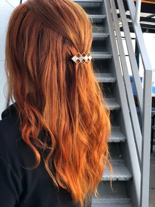 ミディアム カラー 宮崎 英絵のヘアスタイル