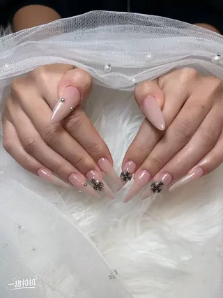 ネイル MIHANA ZENのネイルデザイン