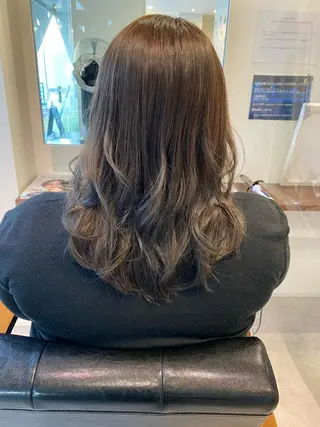 セミロング カラー Rely 美空のヘアスタイル