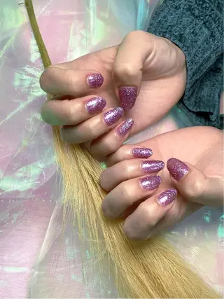 ネイル pink ladyサロン所属・べ にのネイルデザイン