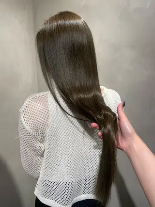 ロング hisano / ハイトーン･透明感のヘアスタイル