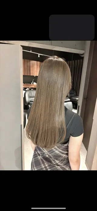 ロング カラー 透明感カラー・レイヤ ー🎀amika🎀のヘアスタイル