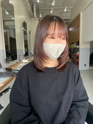 ミディアム 小久保 里紗のヘアスタイル