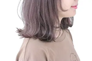 ミディアム カラー 樋口 千尋のヘアスタイル