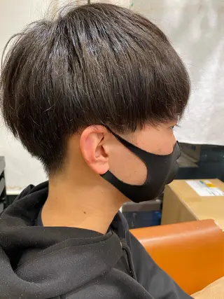 メンズ 柏のセンターパート のプロ関口 柊太のヘアスタイル