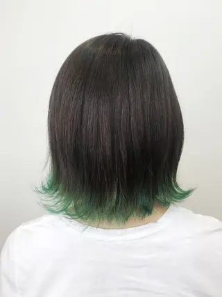 ショート カラー 湯浅 了一のヘアスタイル