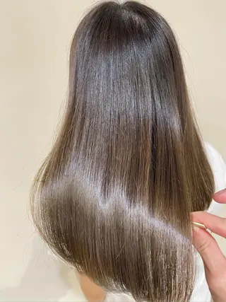 セミロング カラー AMI Hair  supply所属・髪質改善カラー 韓国風レイヤーのヘアスタイル