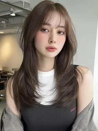 ロング 松井 美祐宇のヘアスタイル