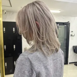ミディアム カラー シールエクステ特化 ハイトーン、NANAのヘアスタイル