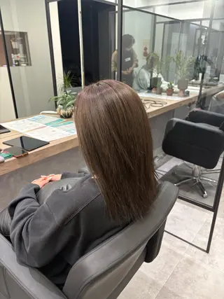 セミロング Nail &Beauty by UNO伊勢原所属・COCO .のヘアスタイル