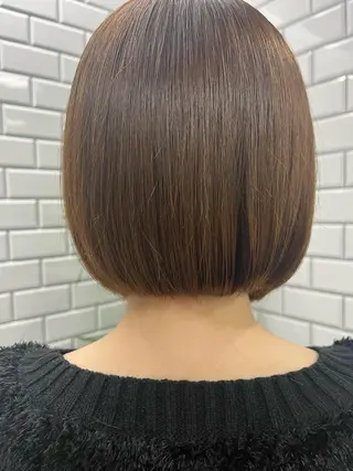 ショート カラー newi赤羽 HINATAのヘアスタイル