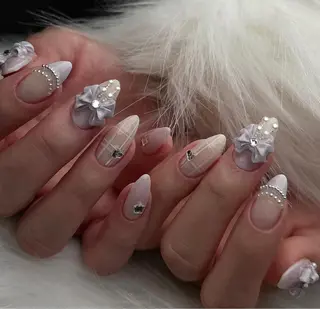 ネイル Lyna 池袋のネイルデザイン