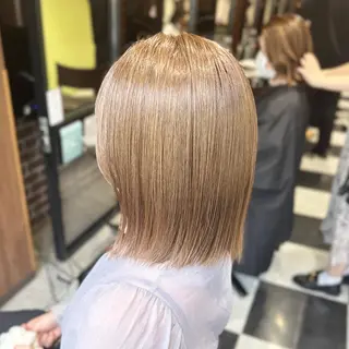 ショート ブリーチなしダブル/ レイヤーカット 小棹のヘアスタイル