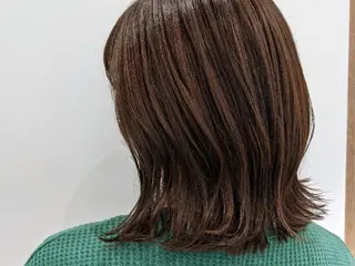 ミディアム 井上 佳奈のヘアスタイル