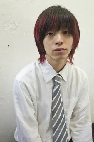 ショート カラー パーマ メンズ スパイラルパーマ 🌐hina⭐️のヘアスタイル