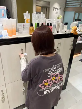 ミディアム 藤原 智恵のヘアスタイル