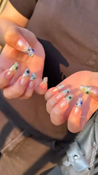 ネイル 関山 志乃のネイルデザイン