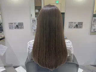 セミロング APHRODITE マスダのヘアスタイル