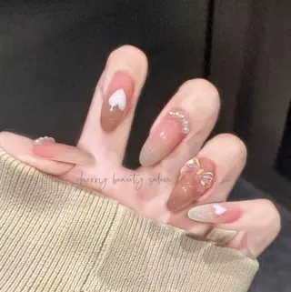 ネイル SAKURA 🍒のネイルデザイン