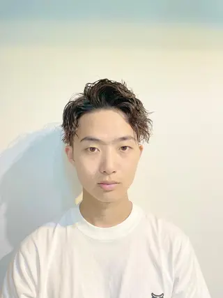 ミディアム 髪や目黒店所属・Kamiya's TOKYO 安孫子のヘアスタイル