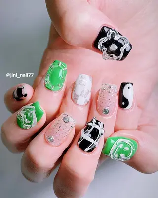 ネイル JINI NAIL所属・ジニ ネイルのネイルデザイン