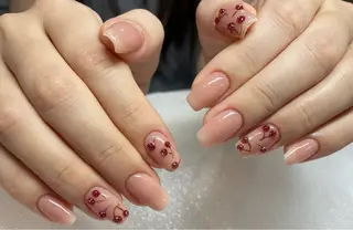 ネイル Ui_Amor (パラジェル)のネイルデザイン