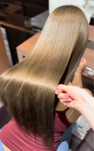 ロング カラー Miyu's Shibuya Flag所属・ねね🦖 /ブリーチカラーのヘアスタイル