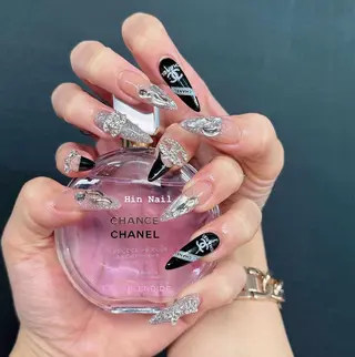 ネイル HIN NAILのネイルデザイン