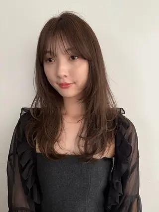 ロング SHEA.所属・表参道SHEA Am i／レイヤーカットのヘアスタイル