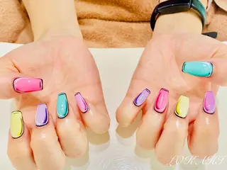 ロング ネイル マツエク・マツパ アイブロウ 13日3980円‼️ マグもデザインも◎のネイルデザイン