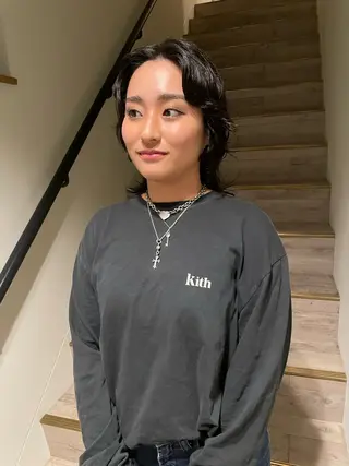 ミディアム カラー 渋谷 留菜のヘアスタイル