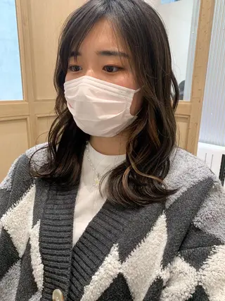 セミロング カラー ヘアアレンジ yuka .のヘアスタイル