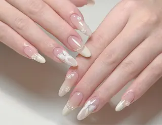 ネイル pink ladyサロン所属・べ にのネイルデザイン