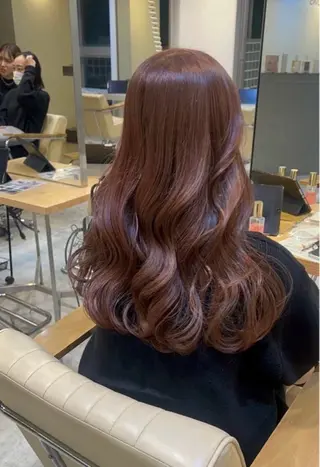 ロング FILMS銀座所属・FILMS Rinoのヘアスタイル