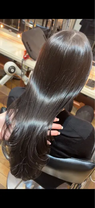 ロング カラー BEBE所属・ご新規様限定 透明感カラーKANAのヘアスタイル