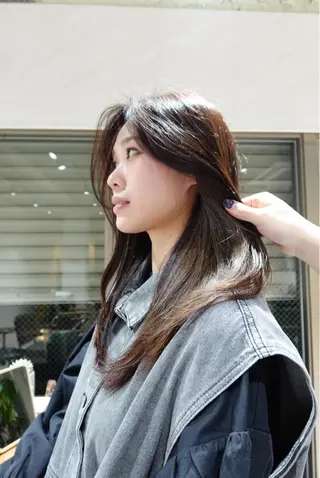 ロング Aloa yokohama所属・💎透明感カラー /似合わせカット💎のヘアスタイル