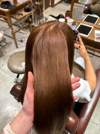 カラー 赤坂 柚和のヘアスタイル