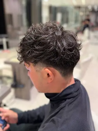 パーマ メンズ 鈴木 瑛介のヘアスタイル