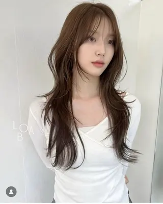 ロング Airi 韓国y2k レイヤーカットのヘアスタイル